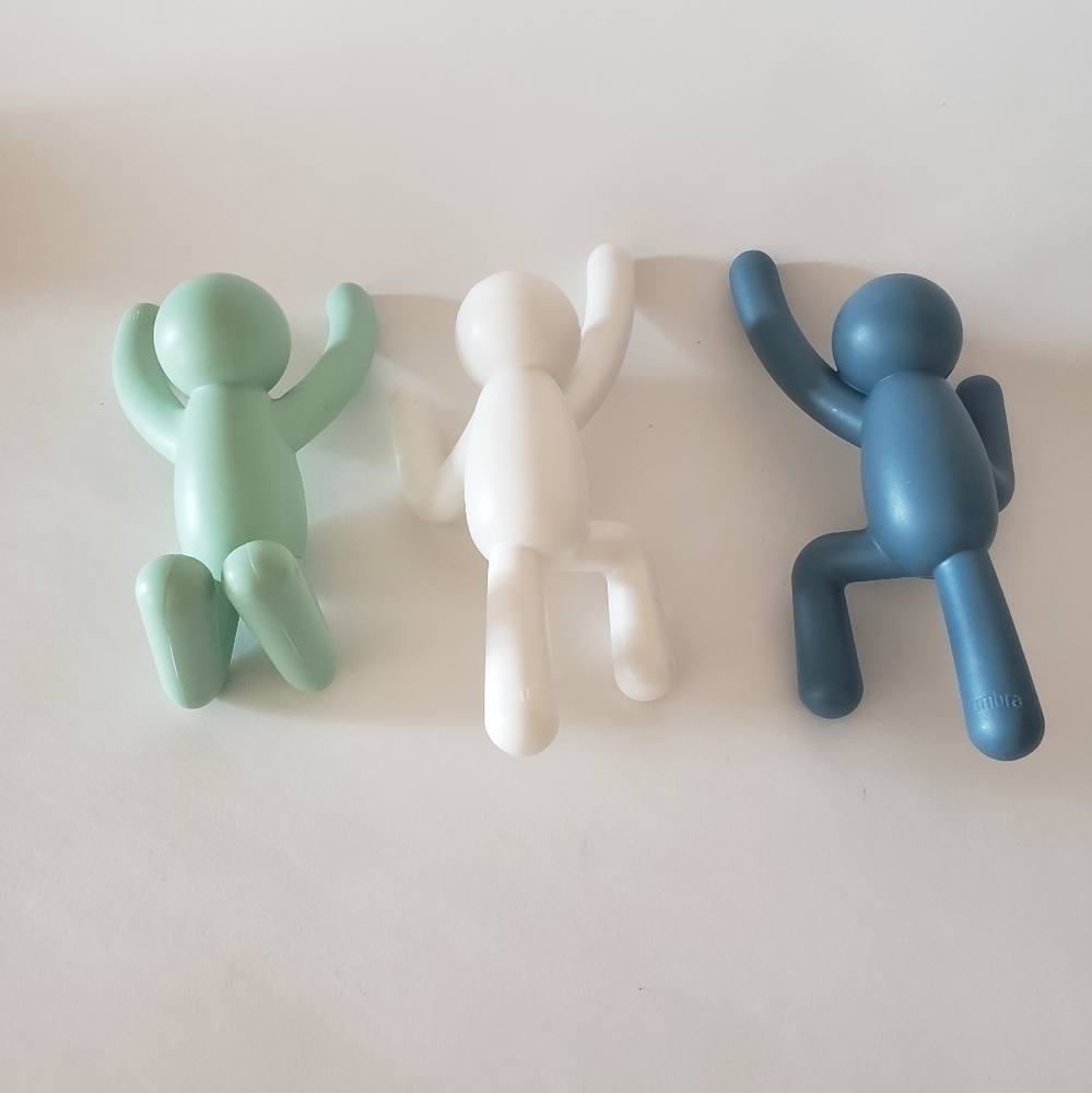 Free With A Bubdle Never used Umbra buddy wall coat hook set of 3